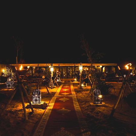 Готель Sanmao Royal Camp 皇家营地 Мерзуга Екстер'єр фото