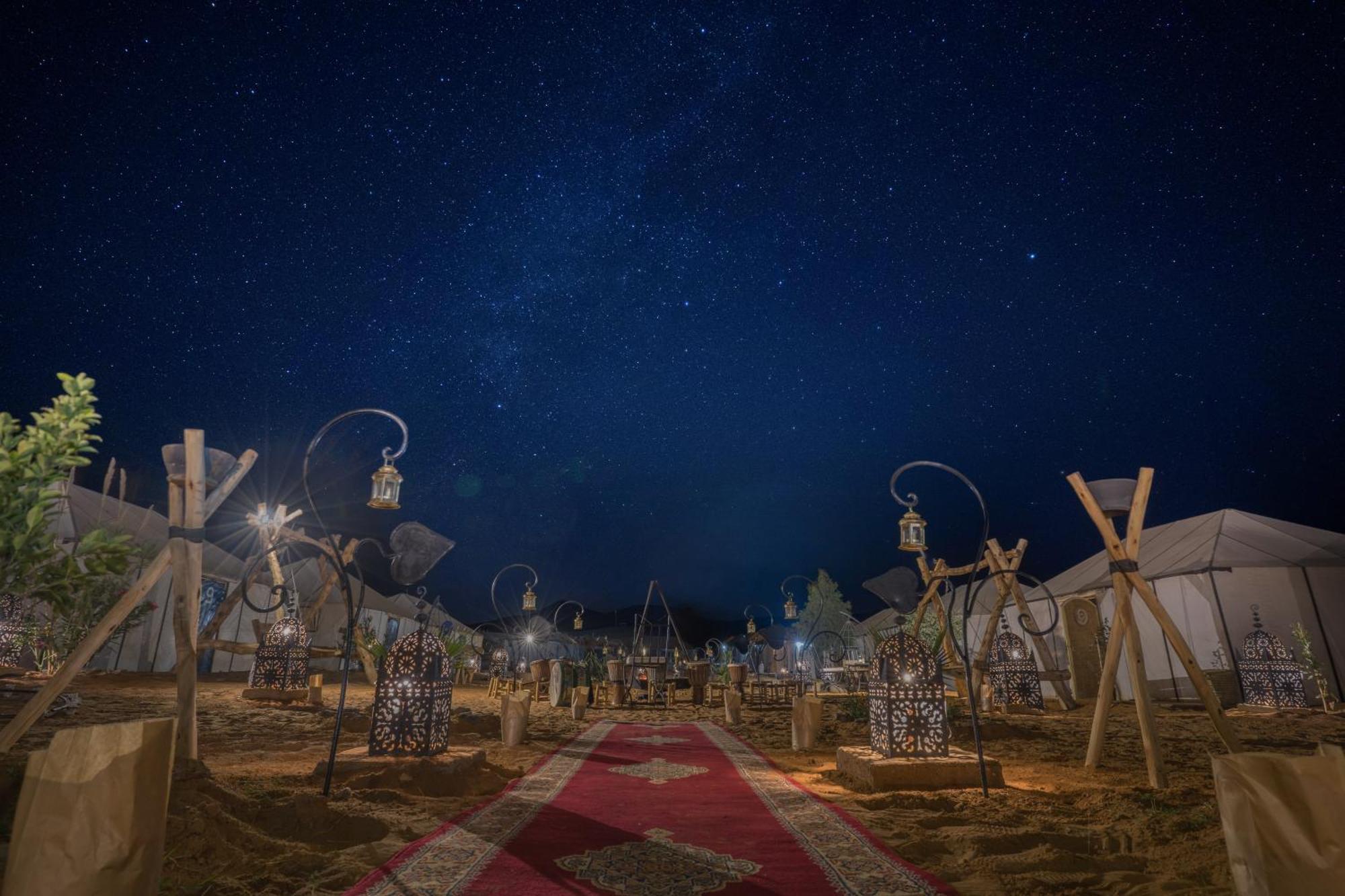 Готель Sanmao Royal Camp 皇家营地 Мерзуга Екстер'єр фото