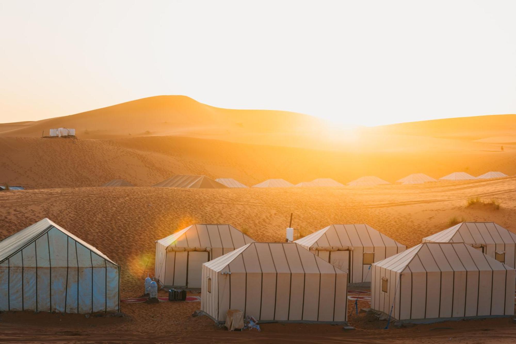Готель Sanmao Royal Camp 皇家营地 Мерзуга Екстер'єр фото