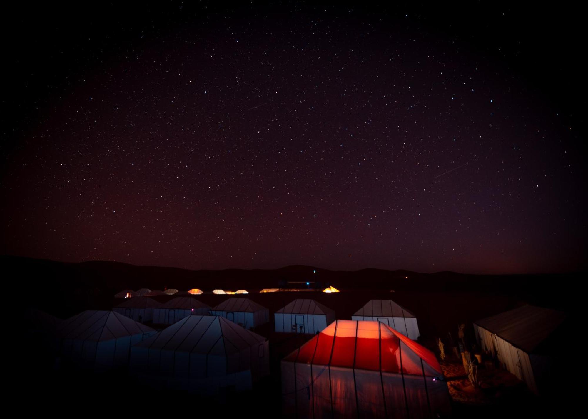 Готель Sanmao Royal Camp 皇家营地 Мерзуга Екстер'єр фото