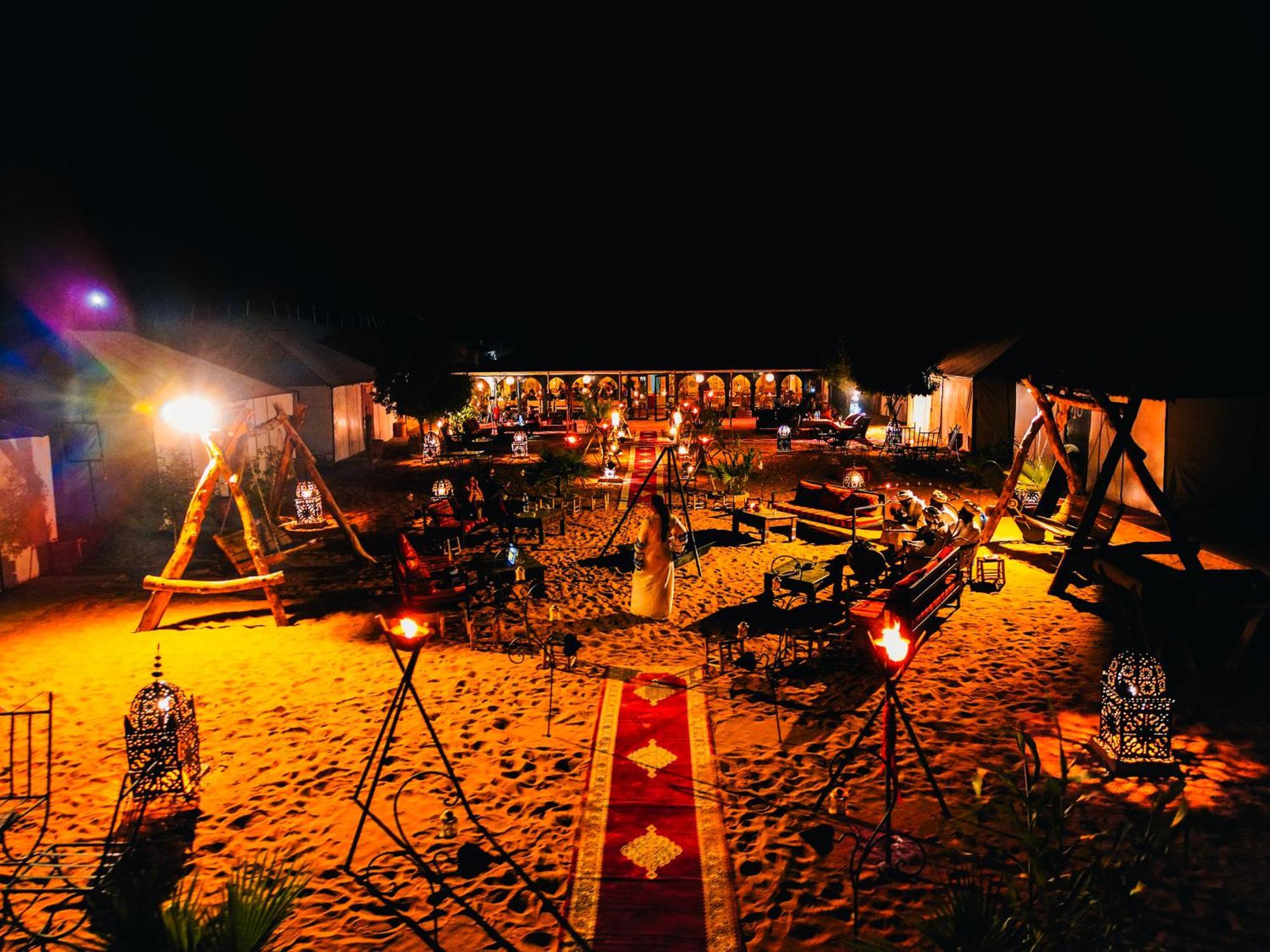 Готель Sanmao Royal Camp 皇家营地 Мерзуга Екстер'єр фото